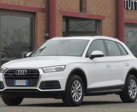 AUDI Q5 35 TDI quattro S tronic Business