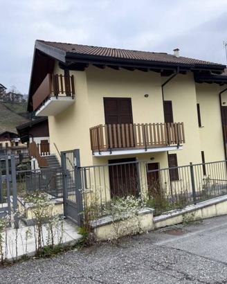 Immobile in asta di 448 m² con più di 5 locali e b