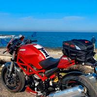 Ducati Monster 695 