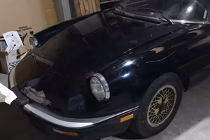 alfa romeo spider 