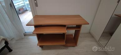 GRANDE TAVOLO PORTA COMPUTER A PIÙ SCOMPARTI