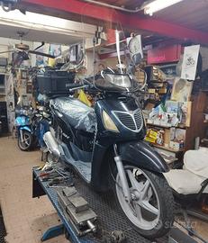 Honda Sh 150 del 07/2004 con soli 29000 km 