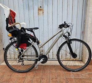 Bicicletta Btwin Riverside world trekking