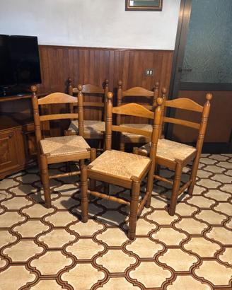 Sedie vintage in legno, stile rustico