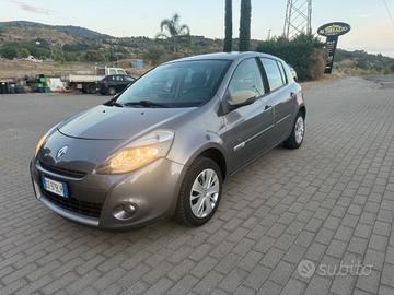 Renault Clio 1.2 16V 5 porte Luxe