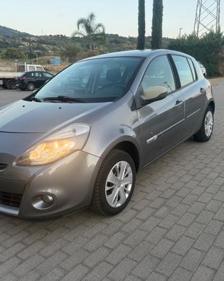 Renault Clio 1.2 16V 5 porte Luxe