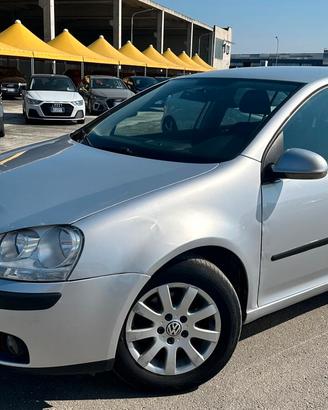 Volkswagen Golf 1.6 GPL scadenza revisione 2028