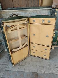 Baule Armadio anni '20 completo di 7 stampelle