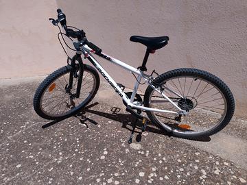 Bicicletta mountain bike 24 Rockrider ST 100 bimbo
