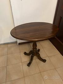 Tavolino ovale antico in noce