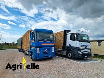 Fieno, erba medica e paglia 