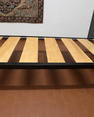 Rete singola doghe larghe  e struttura letto