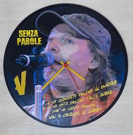 Orologio vinile omaggio a Vasco Rossi 