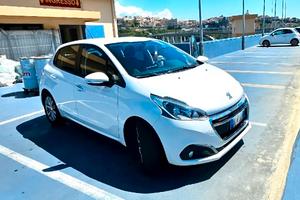 Peugeot 208 ALLURE Diesel unico proprietario 2018