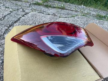 Faro posteriore sx Hyundai i20