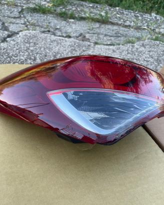 Faro posteriore sx Hyundai i20