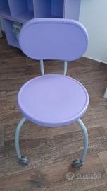 Sedia lilla per cameretta 