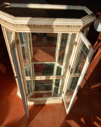 Vetrina stile barocco