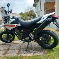Xt660
