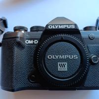 Olympus OM-D E-M5 III