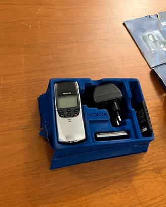 Nokia 8810