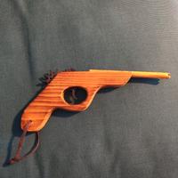 pistola giocattolo in legno 