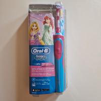 SPAZZOLINO ELETTRICO ORAL B