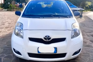Toyota Yaris terza serie 1.0 benzina