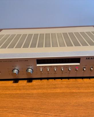 Amplificatore Akai