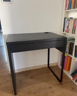 scrivania ikea nera