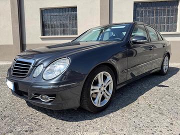 MERCEDES-BENZ E 300 Bluetec cat Elegance AUTOMAT