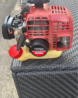 Decespugliatore  Shindaiwa T226S