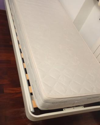 materasso rete con doghe in legno 