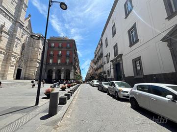 3 LOCALI A NAPOLI