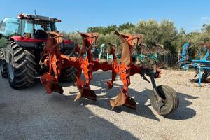 Aratro reversibile usato KUHN VARI LEGEND 180 OL 3