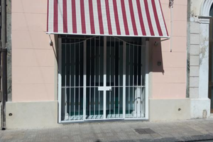 Appartamento piano. Terra locale commerciale