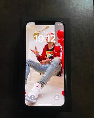 iphone 11 pro 64 GB