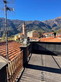 Rustico / Casale di 148 m² con più di 5 locali e b
