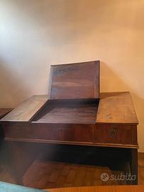 mobili in legno massiccio