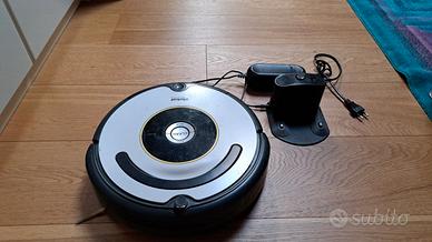 Robot aspirapolvere e lavapavimenti Roomba