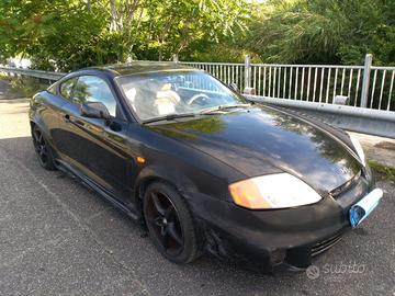 Auto Hyundai coupé 105kw  2.0 FX/Gk.