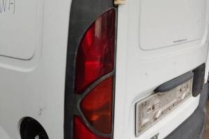Fanale posteriore sinistro RENAULT KANGOO del 2001
