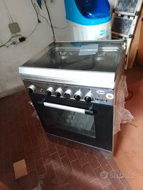 cucina acciaio a gas metano con forno