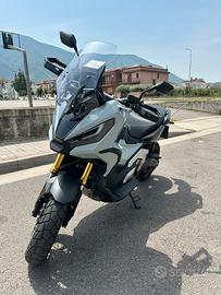 X-adv 750