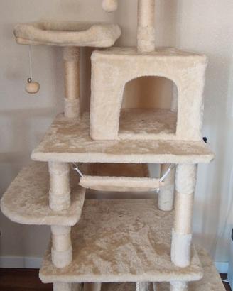 Albero tiragraffi per gatti gigante