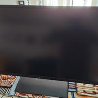3 monitor più supporti da scrivania