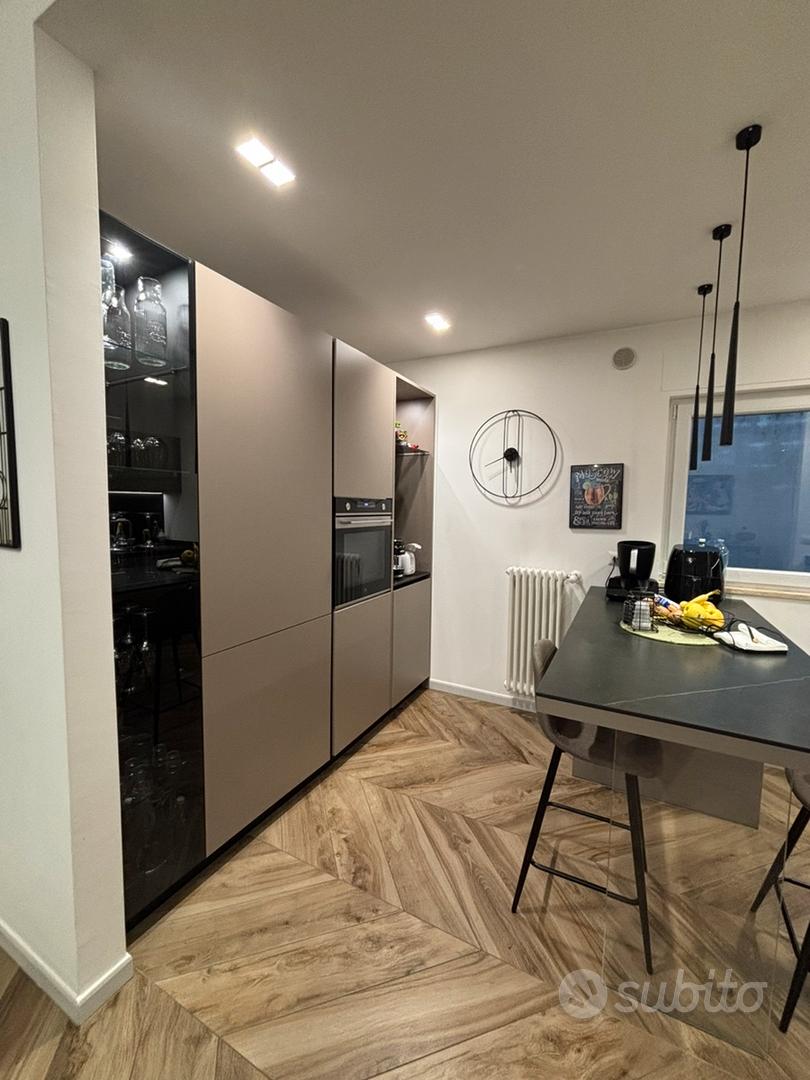 Appartamento-attico a Cassano delle Murge - Vista 2