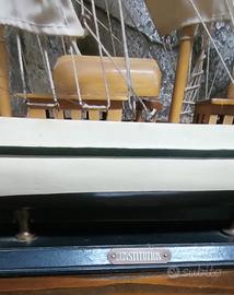 Modellino nave Constitution 