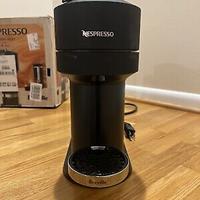 Macchina caffe Nespresso Vertuo