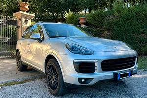 Porsche Cayenne 3.0 Platinum Edition